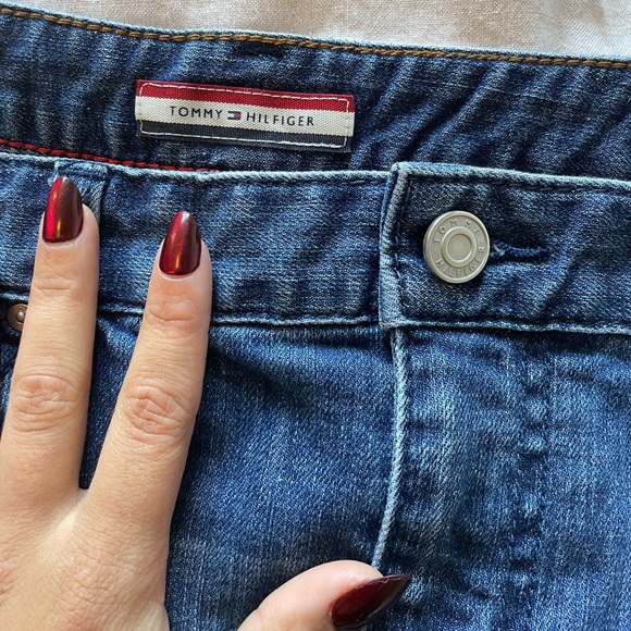 Tommy Hilfigire denim skirt - Picture 5 of 9